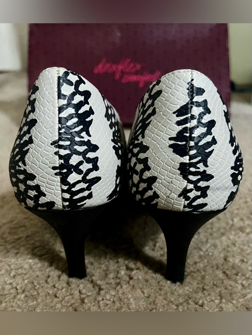 Pointed Toe Black & White Patterned Kitten Heels - Picture 3 of 7